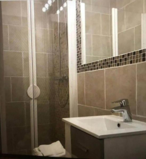 Paris Mouffetard : Superbe studio refait a neuf